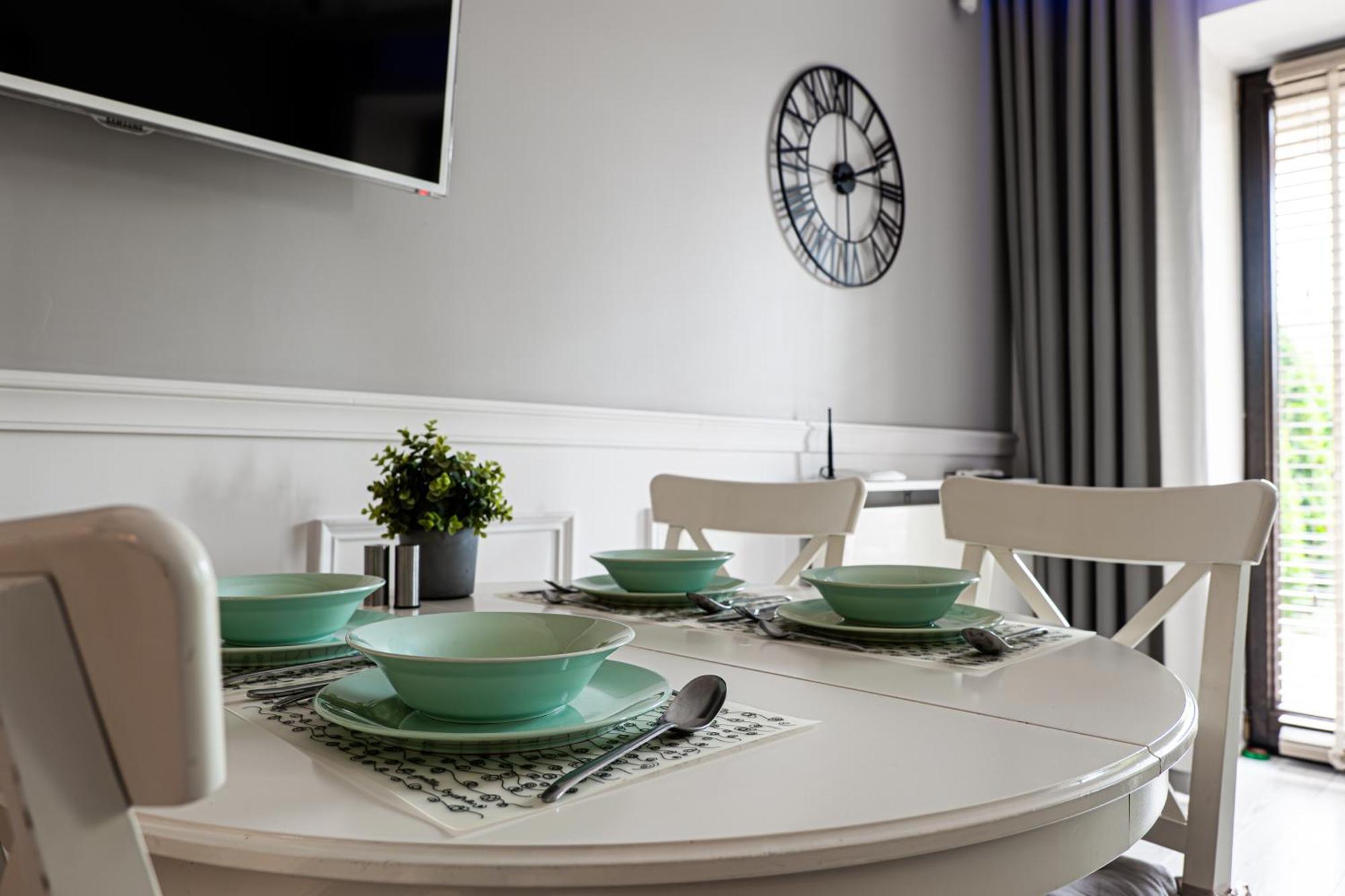 Apartament Sun Hill วีสวา ภายนอก รูปภาพ