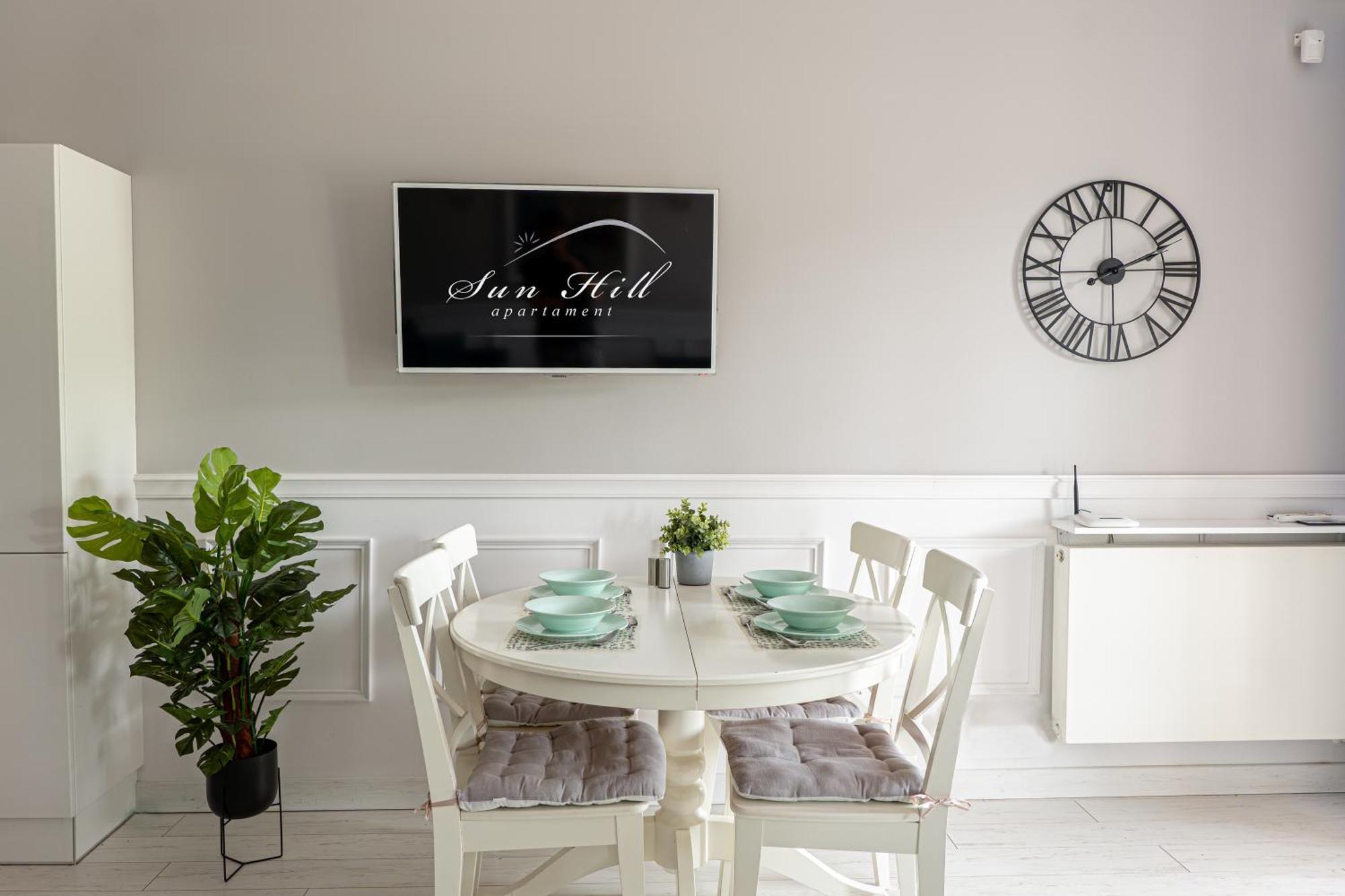 Apartament Sun Hill วีสวา ภายนอก รูปภาพ
